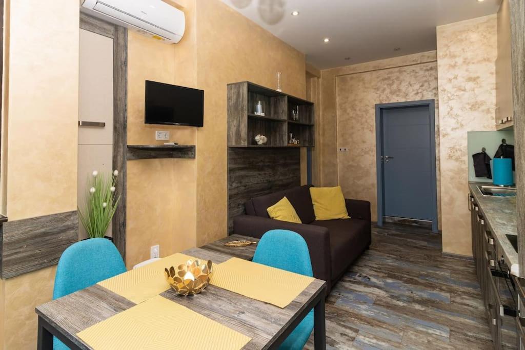 Unique Central 1 Bedroom Flat Sofia Bagian luar foto